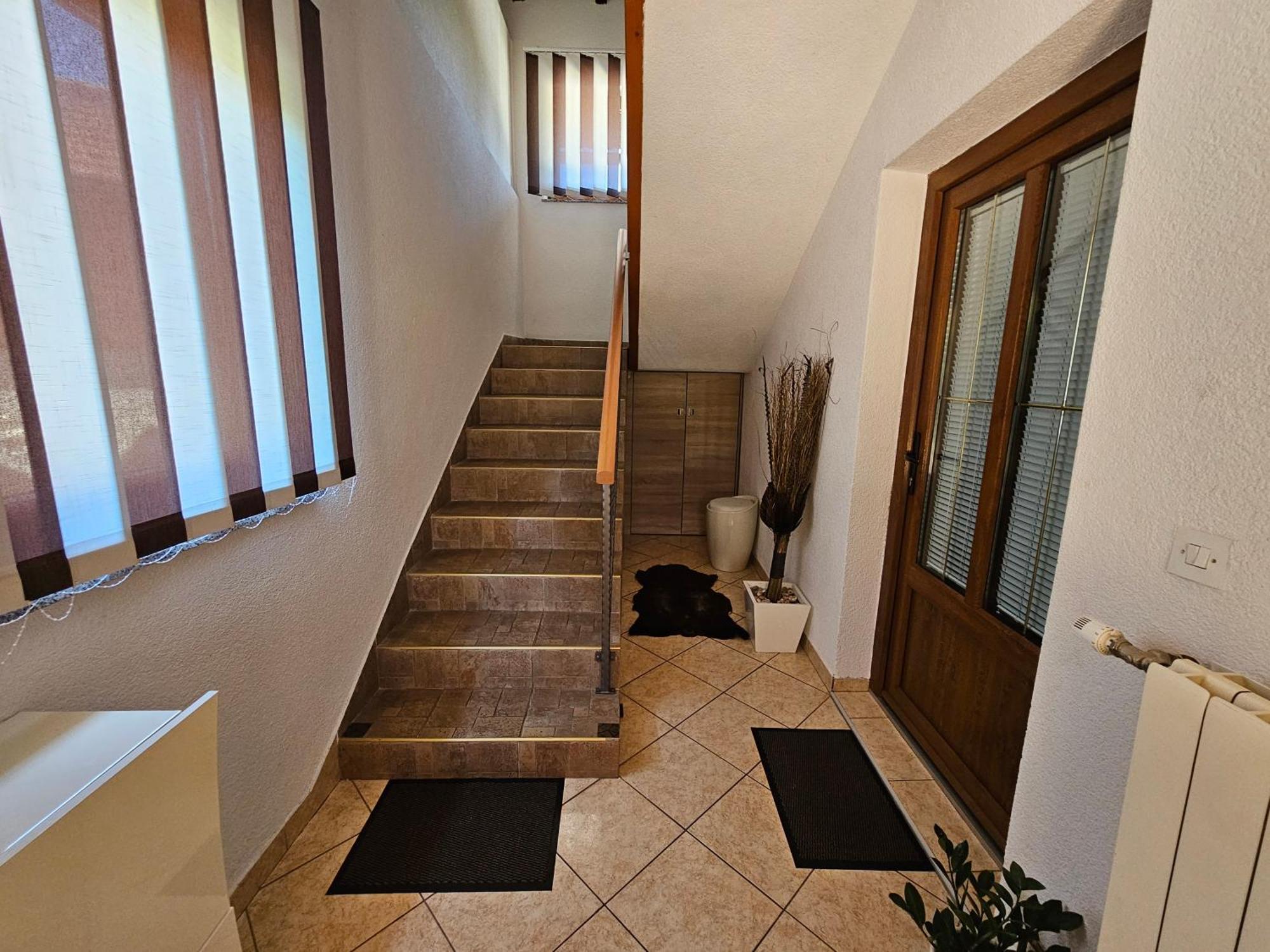 Majetic Apartment